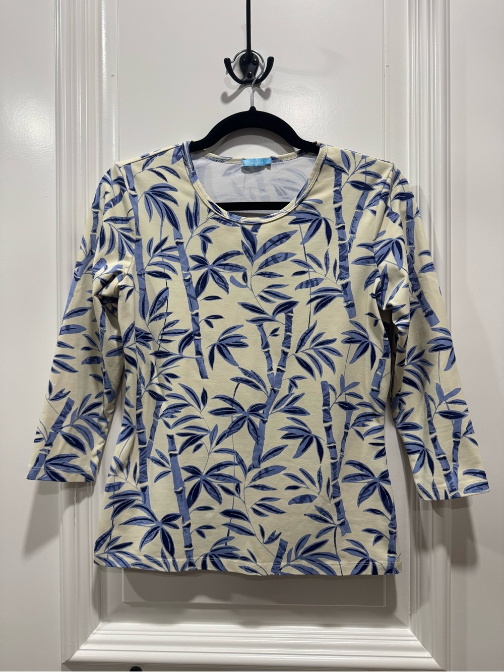 J.McLaughlin Catalina Cloth 3/4 Sleeve Top – Blue Bamboo Print